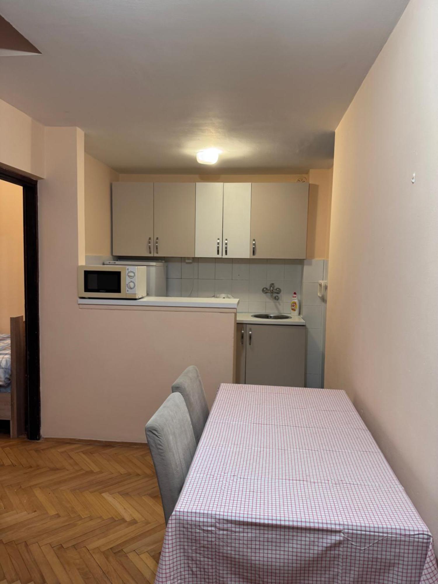 Royal Center Apartment