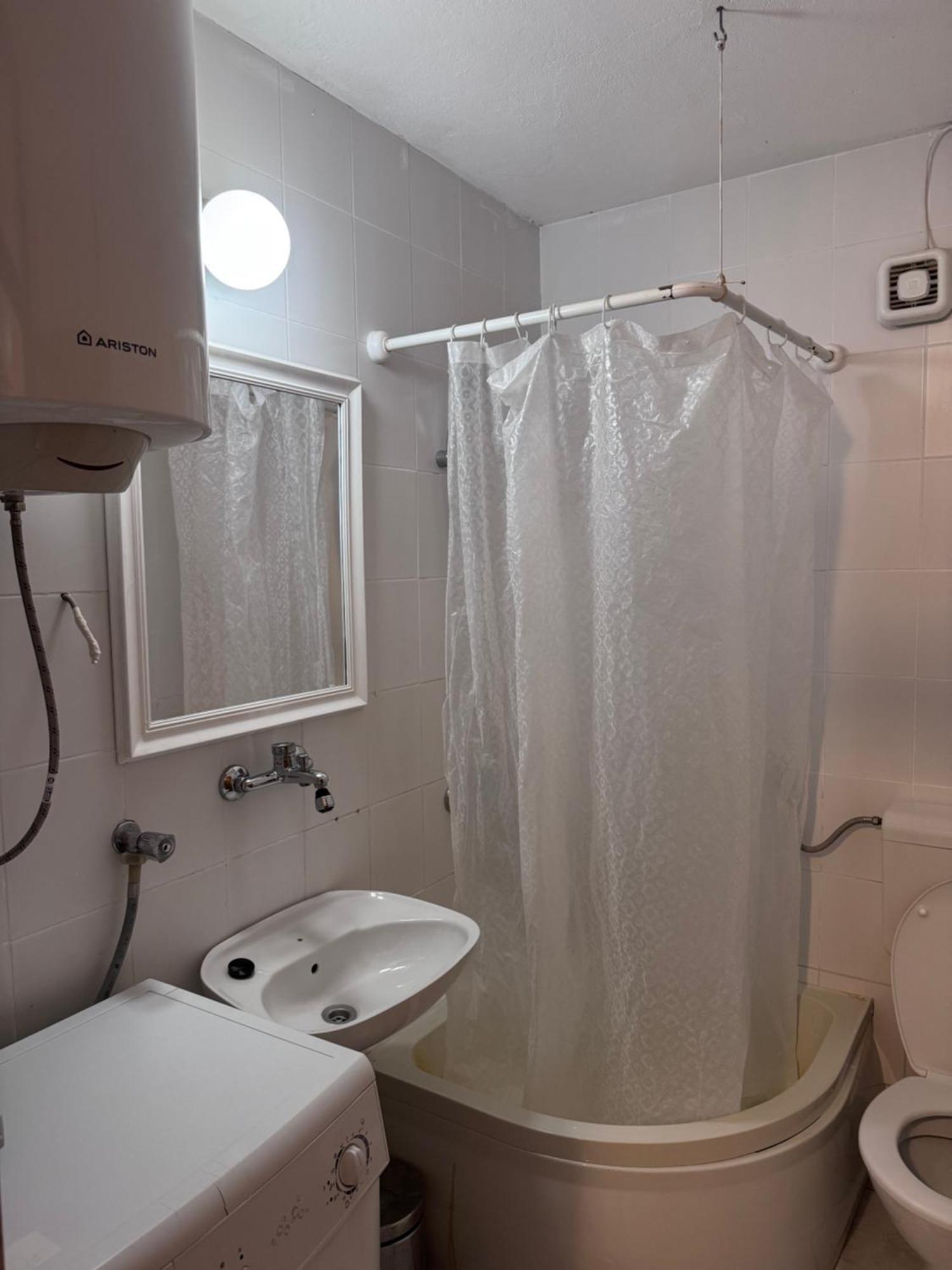 Royal Center Apartment